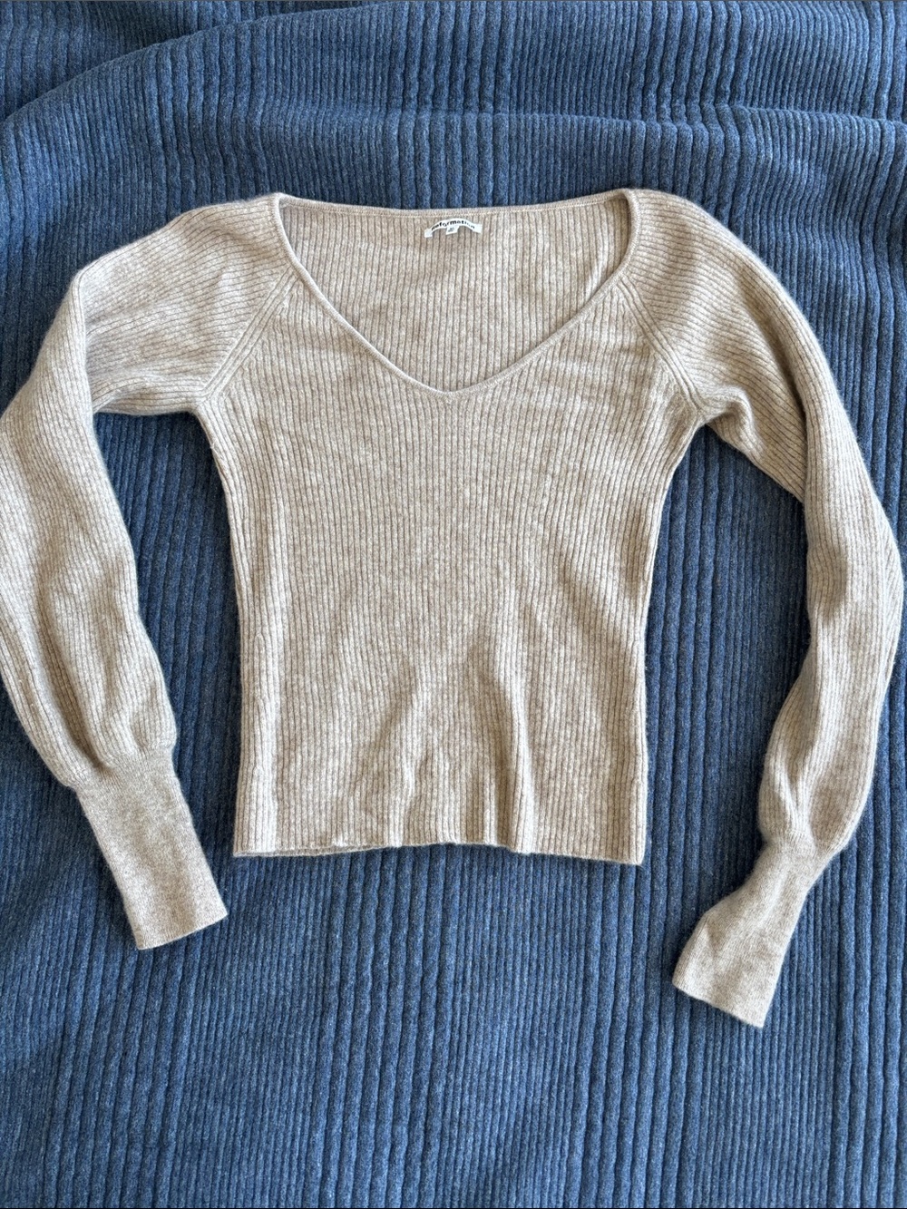 Reformation Hart Cashmere Sweater Beige Ribbed V-Neck Size M